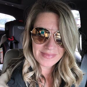 Meet your Posher, Christy